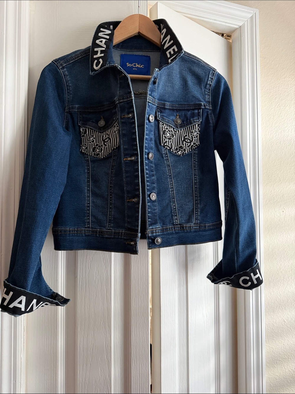 chic Navy Denim Jacket with Black Logo Trim